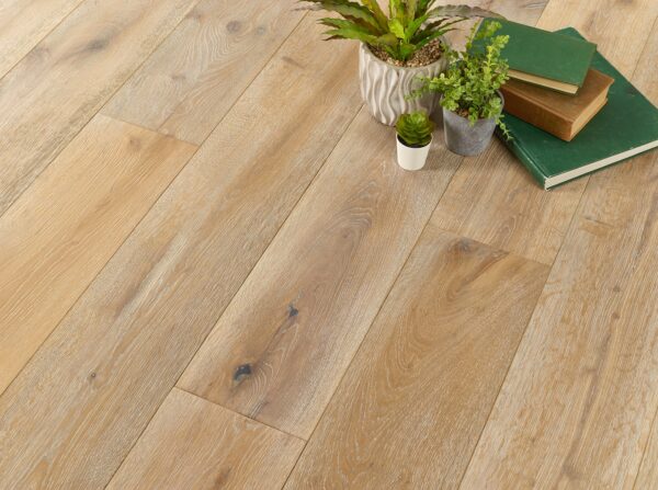 Evolve Flooring - 190 Deep Brushed White