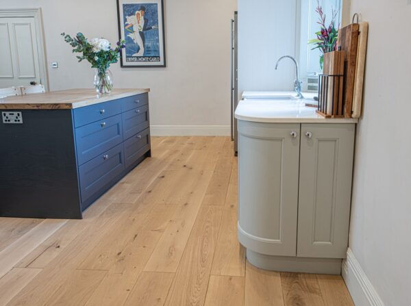 Evolve Flooring - 190 Brushed & Invisible Oiled