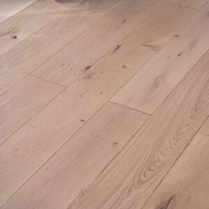 Evolve Flooring - 190 Brushed & Invisible Oiled - Image 3
