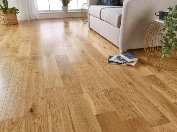 Evolve Flooring – 125 Natural UV Lacquered