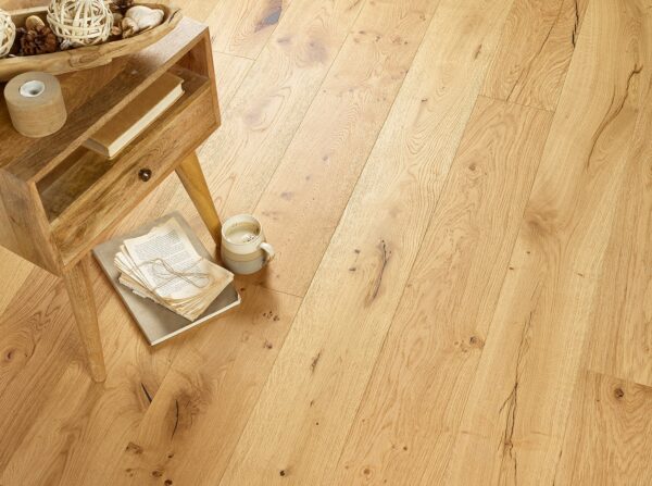 Evolve Flooring - Natural Brushed & Lacquered Country Grade